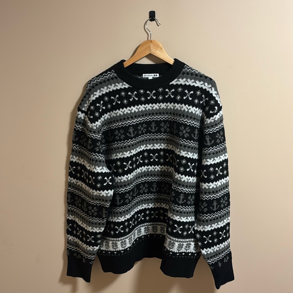 Uniqlo x JW Anderson crewneck